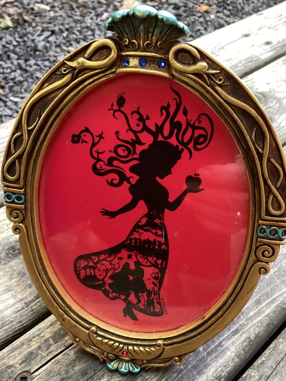 Rare Disney Store Snow White silhouette magic mirror picture frame Collectible
